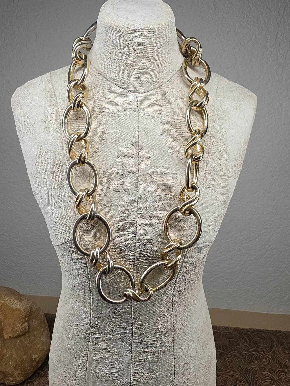 Vintage Gold Tone Large Link BR Statement Bold Multi-Link Necklace